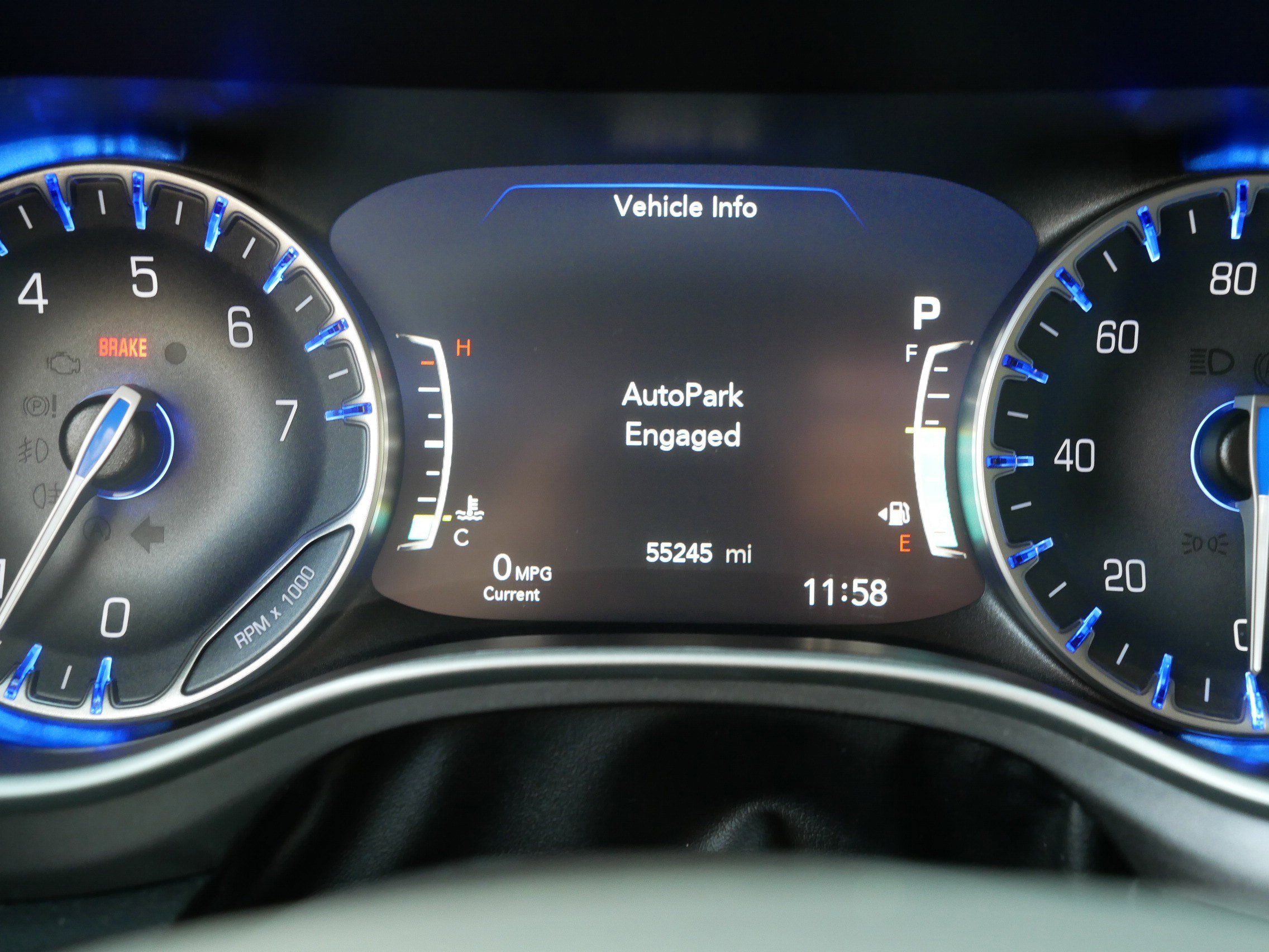 Used 2023 Chrysler Pacifica Touring-L FWD image 21