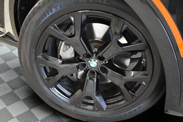 Used 2024 BMW X7 xDrive40i AWD/4WD image 29