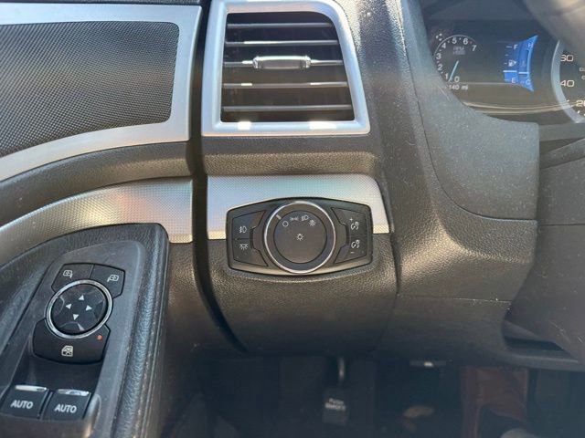 Used 2015 Ford Explorer XLT w/ Equipment Group 202B image 30