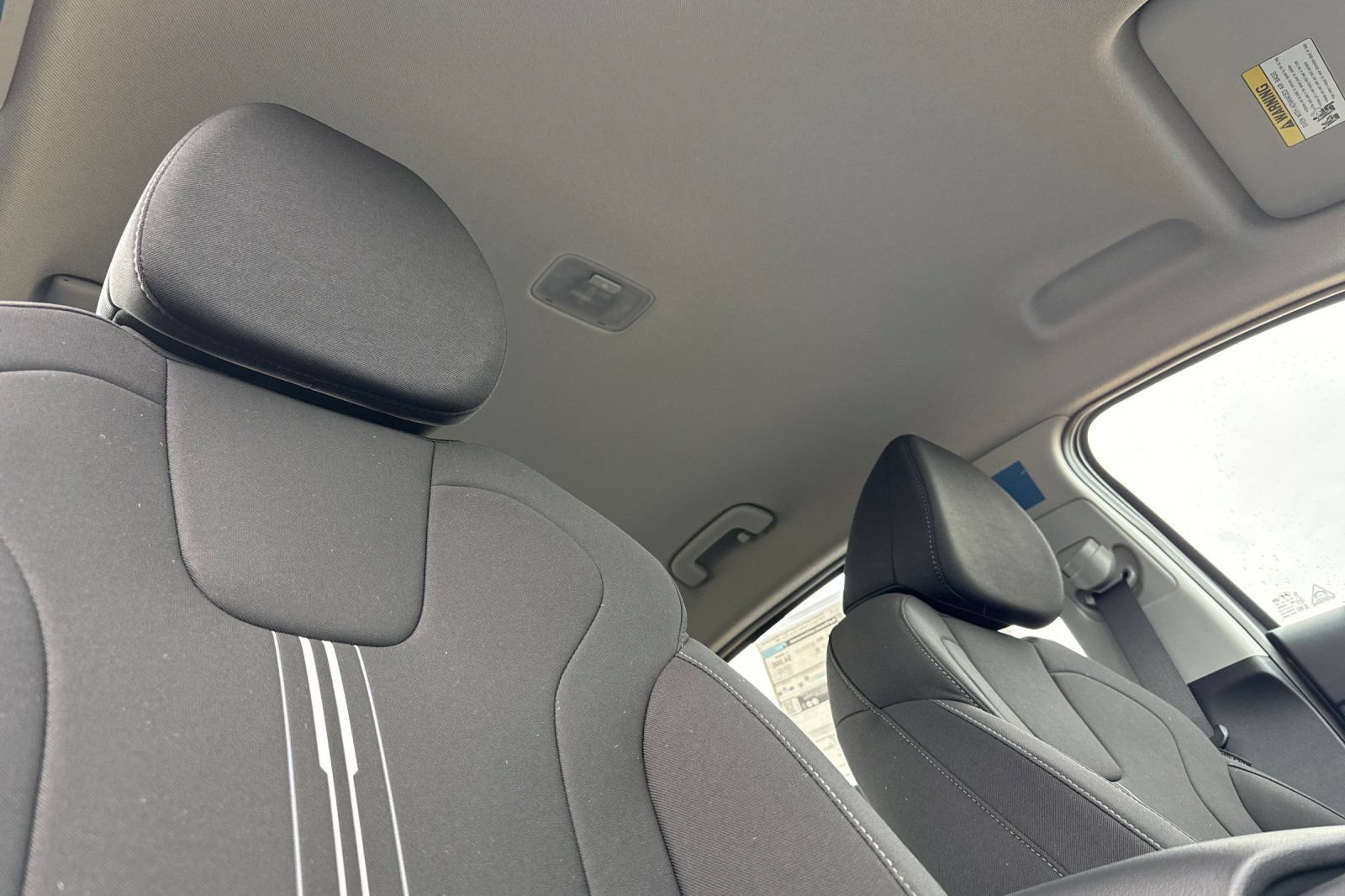 New 2026 Hyundai Elantra Hybrid FWD image 15