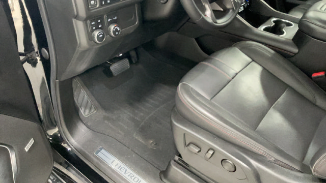 Used 2022 Chevrolet Tahoe RST w/ Luxury Package AWD/4WD image 25