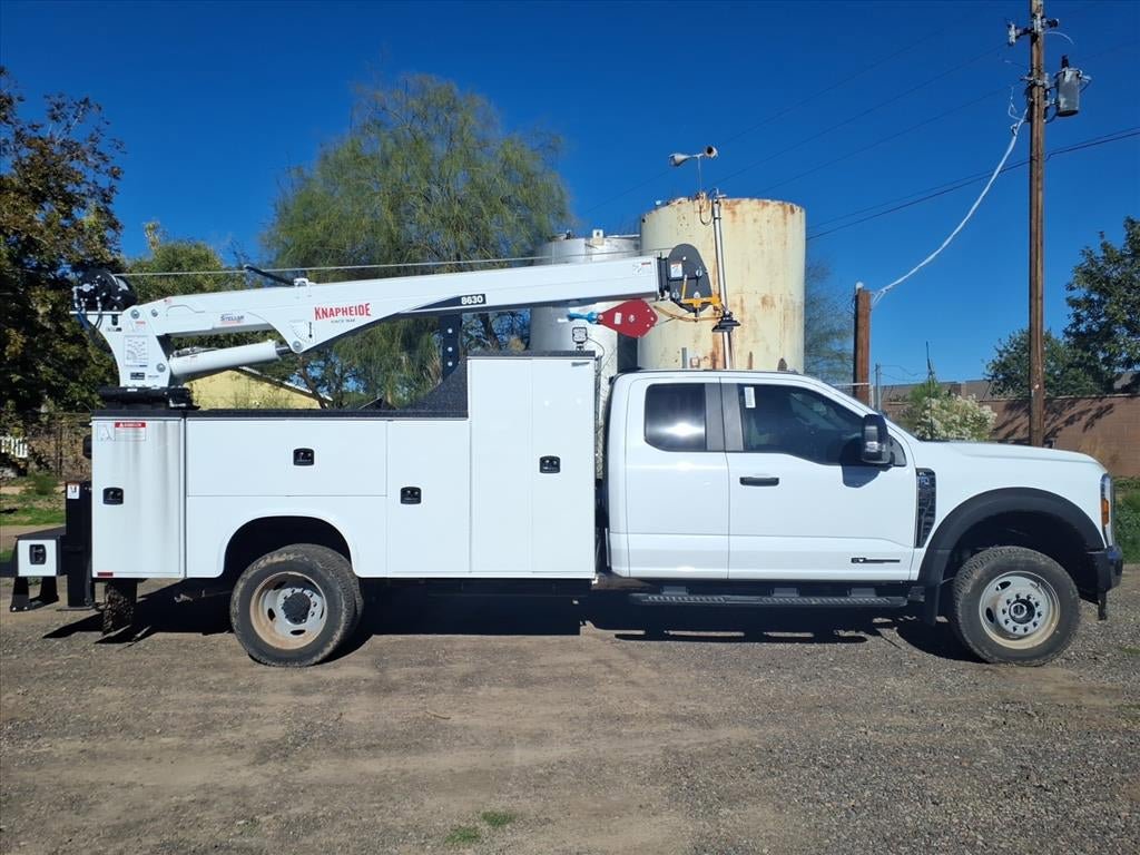 New 2026 Ford F550 4x4 Supercab Super Duty image 3
