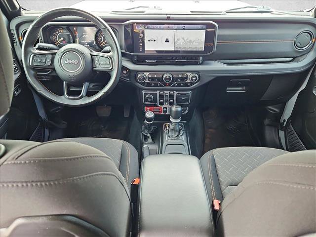 Used 2024 Jeep Gladiator Mojave w/ Steel Bumper Group AWD/4WD image 17