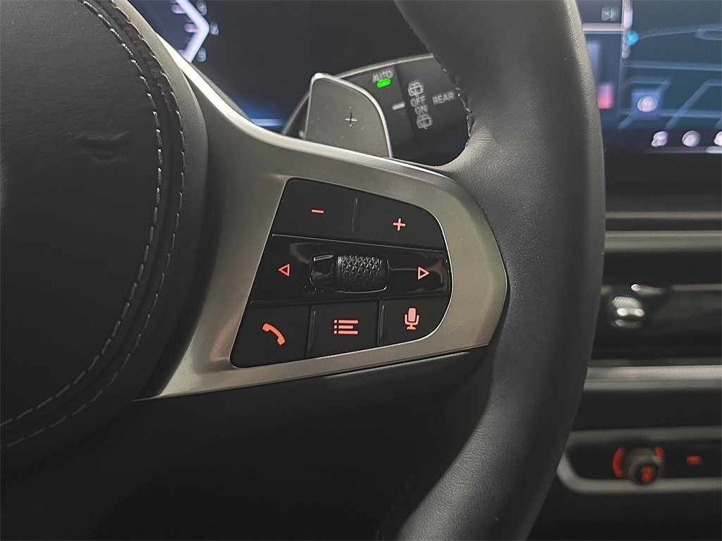 Used 2026 BMW X7 xDrive40i w/ M Sport Package image 18