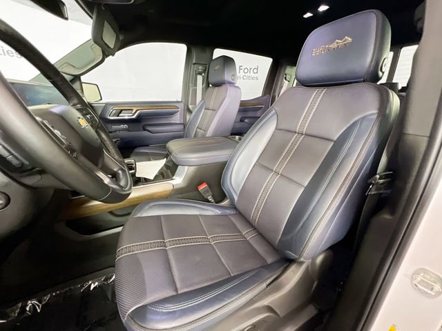 Used 2024 Chevrolet Silverado 1500 High Country w/ Z71 Off-Road Package image 23