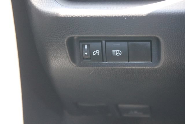 Used 2024 Toyota RAV4 LE AWD/4WD image 17