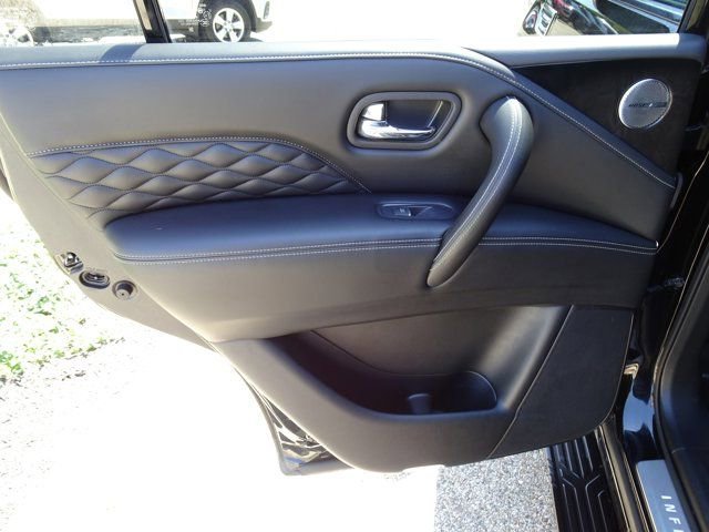 Used 2022 INFINITI QX80 Sensory w/ All-Season Package image 18