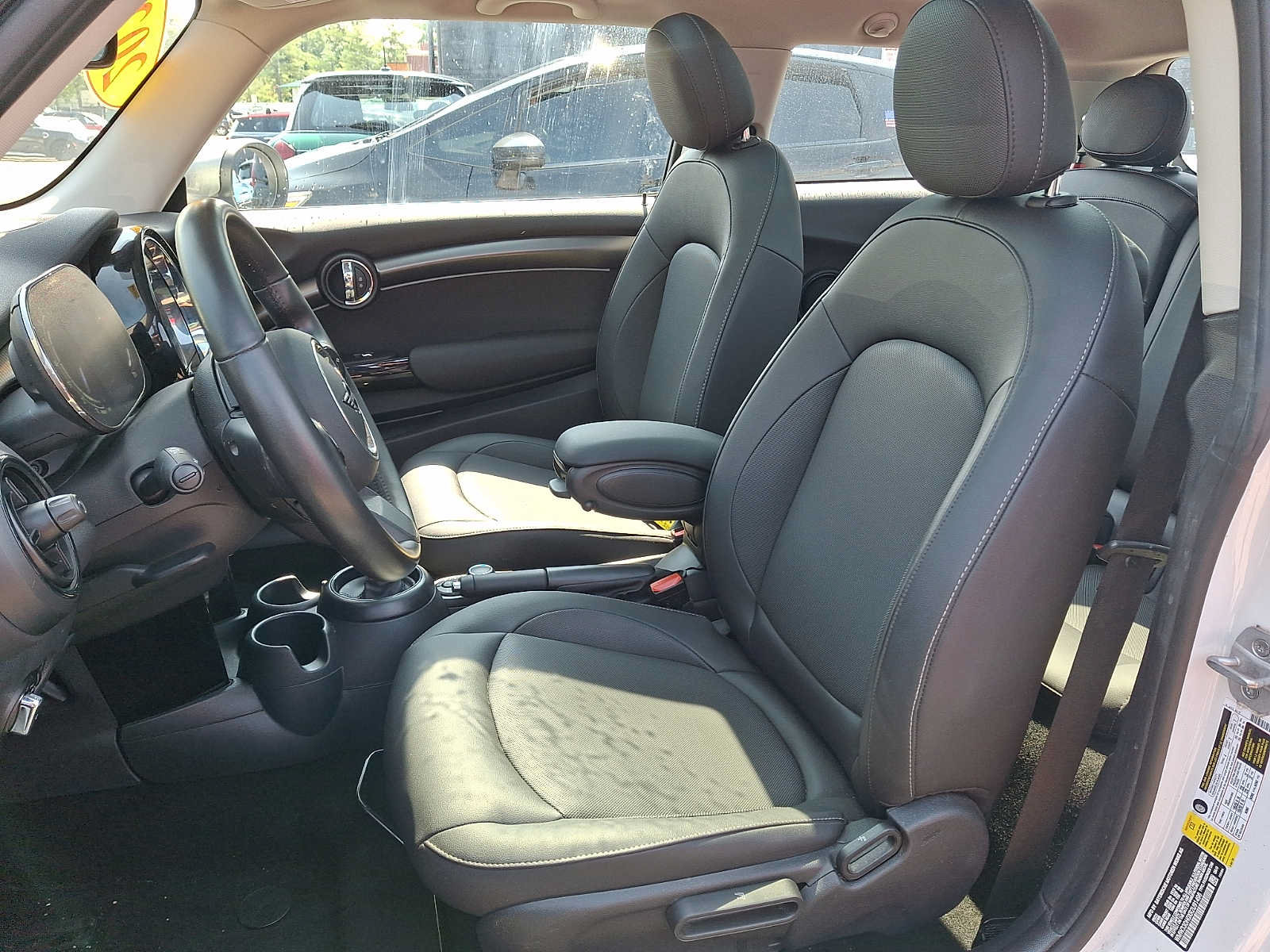 Used 2024 MINI Cooper 2-Door Hardtop FWD image 11