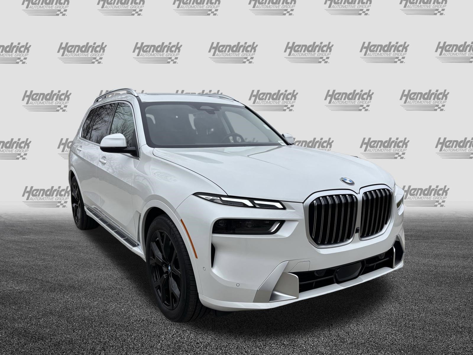 Certified 2026 BMW X7 xDrive40i image 2
