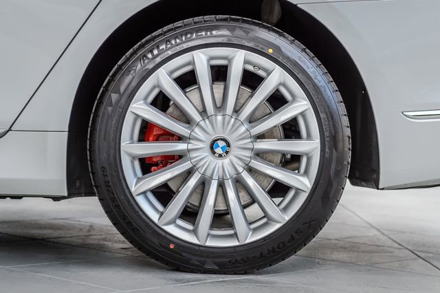 Used 2019 BMW 740i xDrive w/ Executive Package image 14