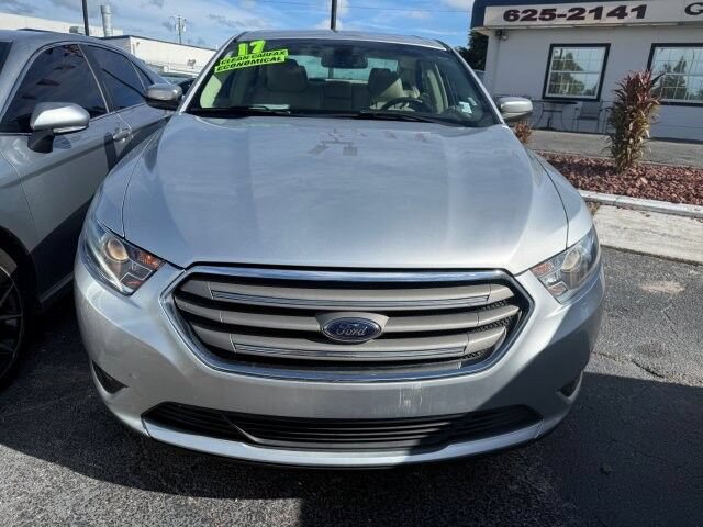 Used 2017 Ford Taurus SEL FWD image 2