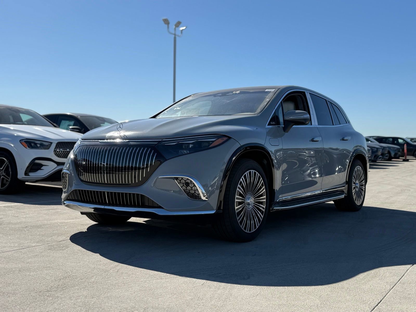 New 2025 Mercedes-Benz Maybach EQS 680 4MATIC image 6