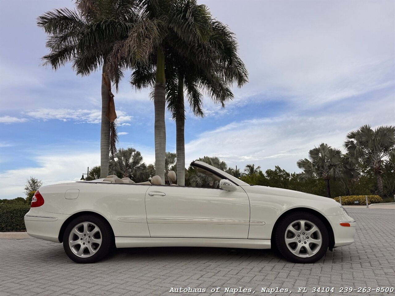 Used 2004 Mercedes-Benz CLK 320 Cabriolet image 4