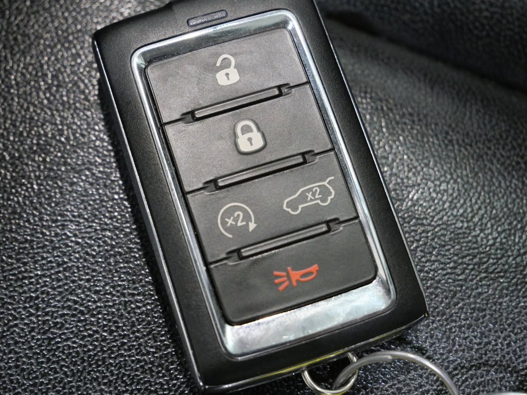 Used 2022 Jeep Grand Cherokee L Limited image 31