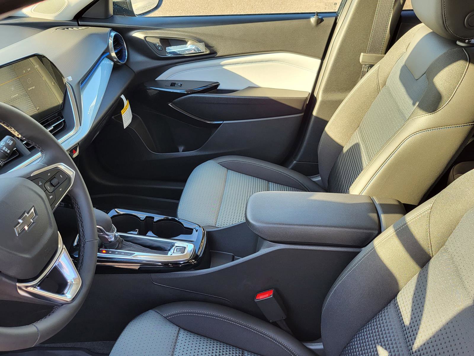 New 2026 Chevrolet Trax LT w/ Driver Confidence Package image 19