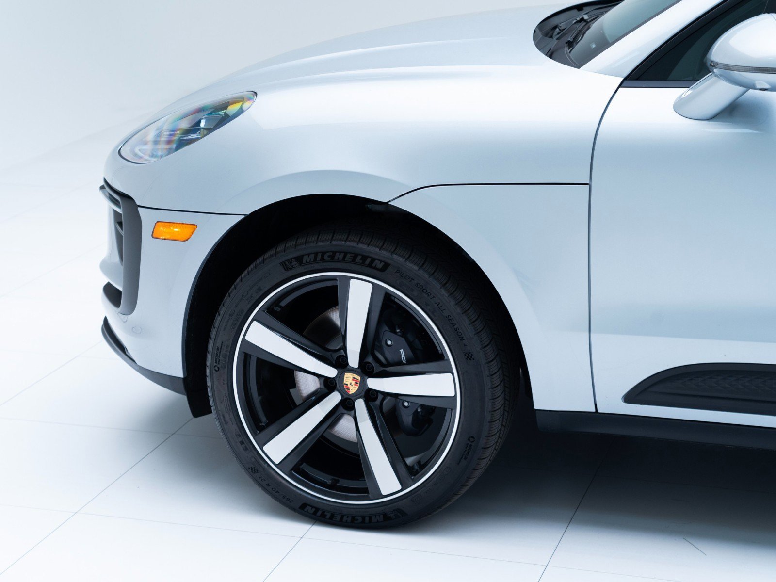 New 2026 Porsche Macan image 11