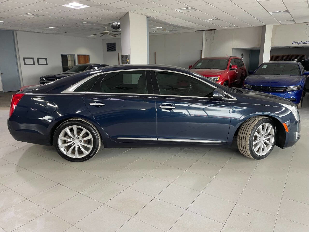 Used 2017 Cadillac XTS Luxury w/ Driver Awareness Package image 8