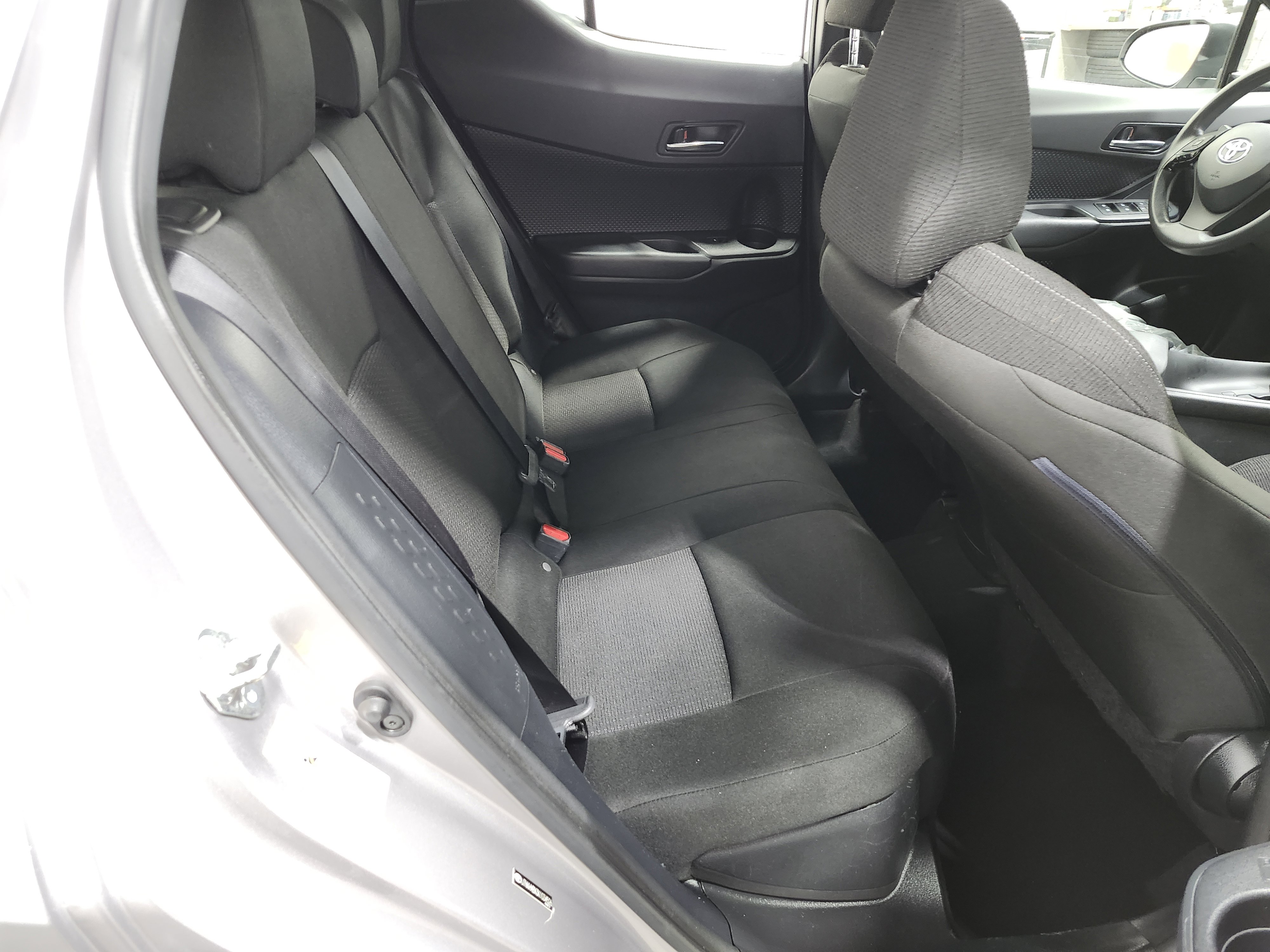 Used 2019 Toyota C-HR LE image 17