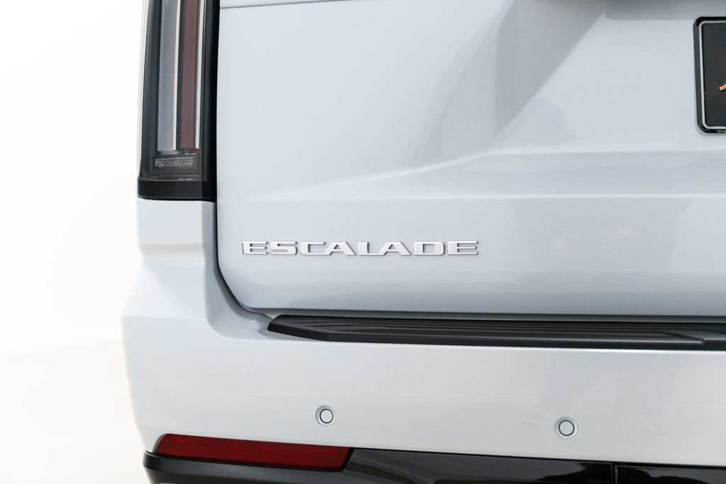 Used 2026 Cadillac Escalade V image 5