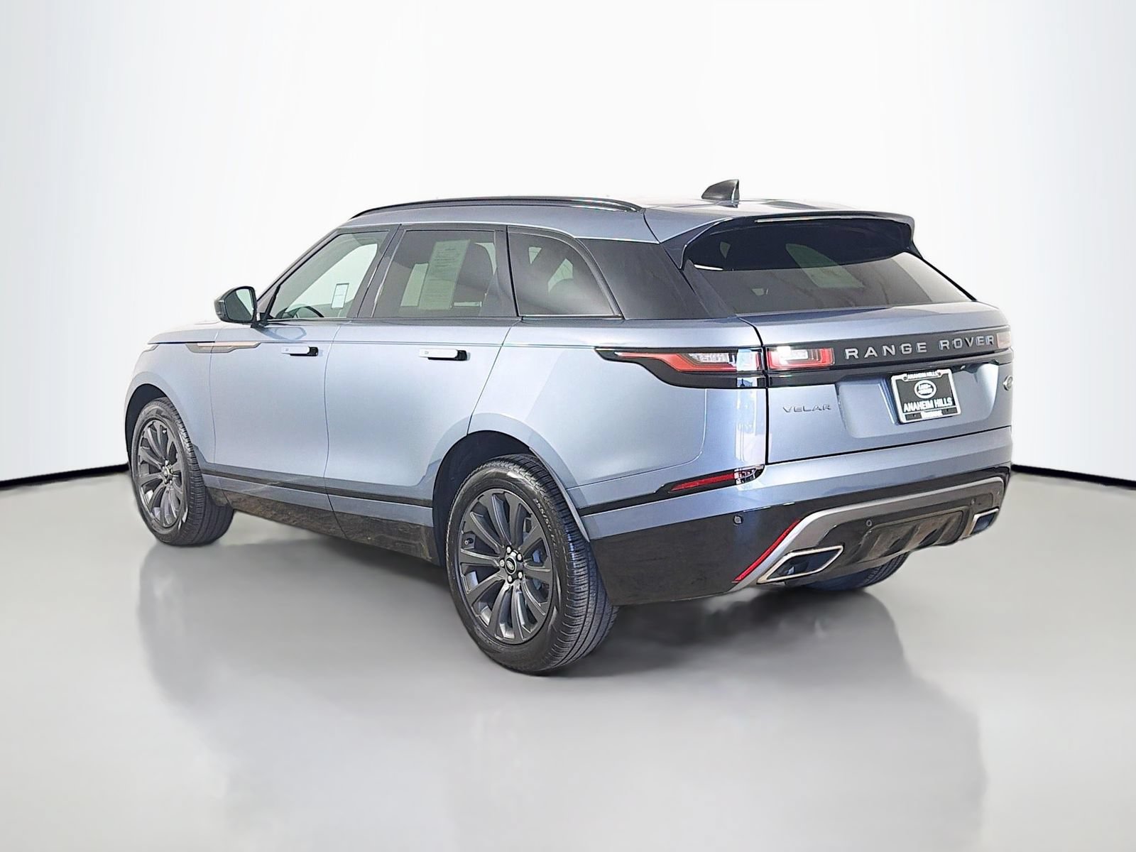 Certified 2023 Land Rover Range Rover Velar R-Dynamic S AWD/4WD image 3