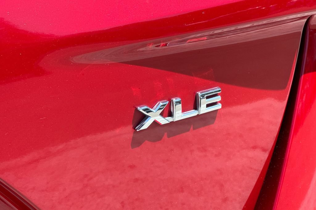 Used 2020 Toyota Prius Prime XLE FWD image 27