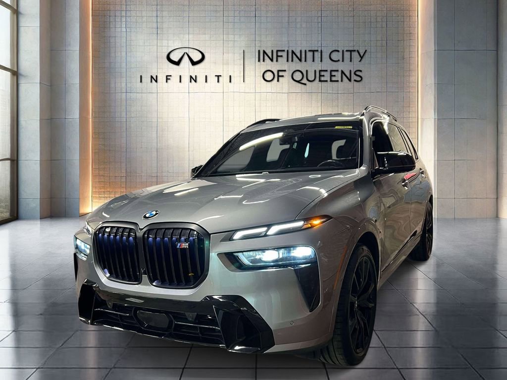 Used 2024 BMW X7 M60i w/ Climate Comfort Package AWD/4WD image 3