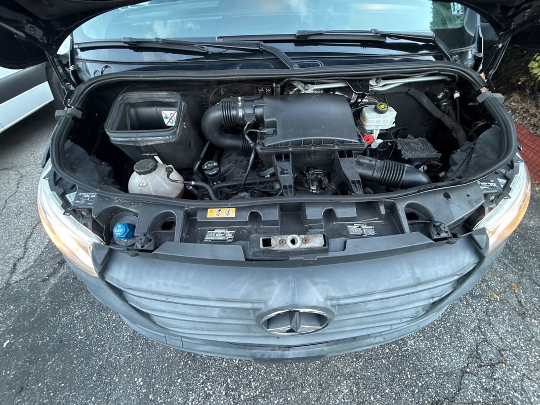 Used 2020 Mercedes-Benz Sprinter 2500 w/ Driver Convenience Package image 31