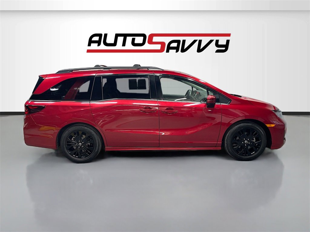 Used 2025 Honda Odyssey Elite image 8