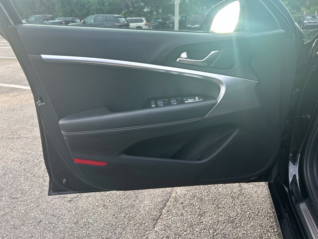 Used 2026 Genesis G70 2.5T RWD image 33
