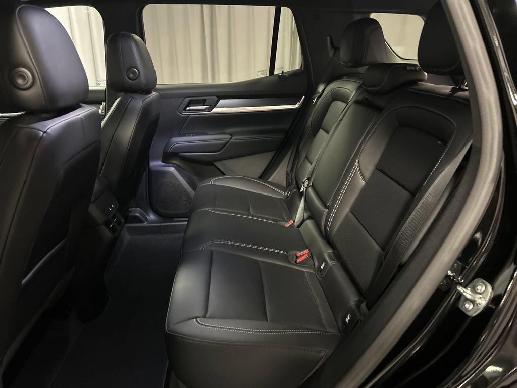New 2026 GMC Terrain Elevation w/ Elevation Premium Package AWD/4WD image 19