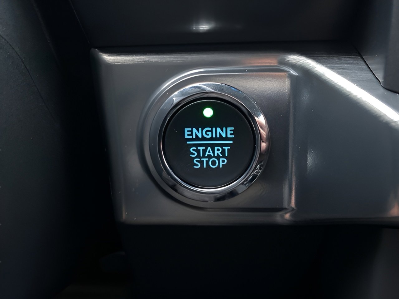 Certified 2023 Ford F150 Lariat w/ Equipment Group 502A High image 21