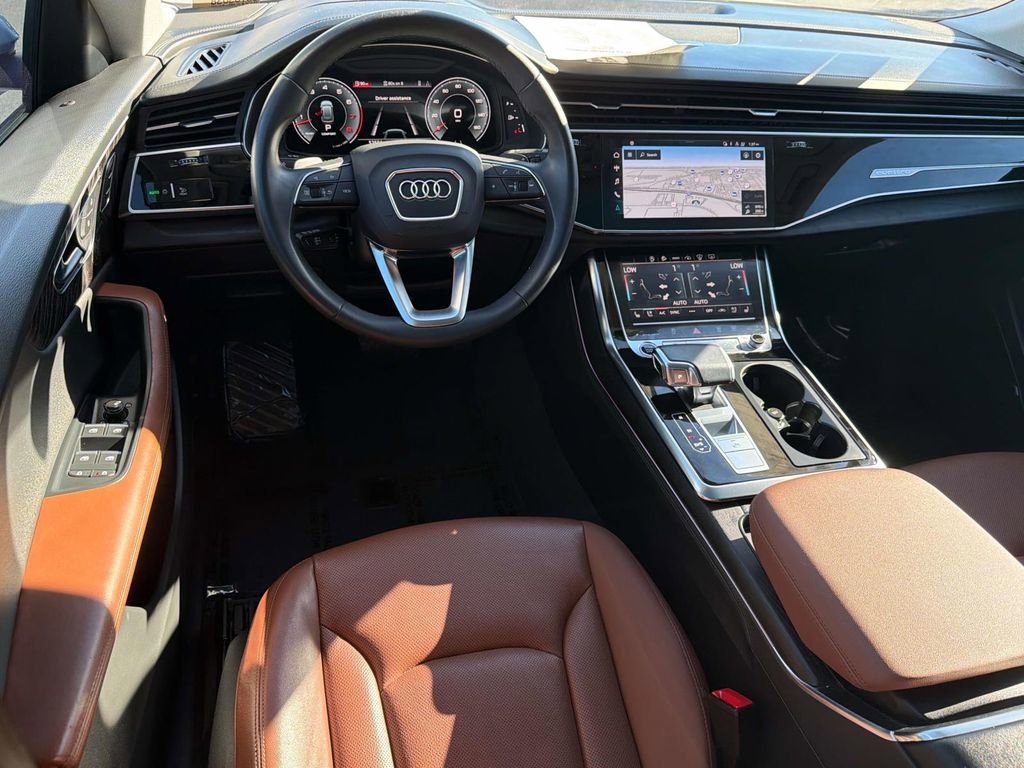 Used 2022 Audi Q8 Prestige image 7