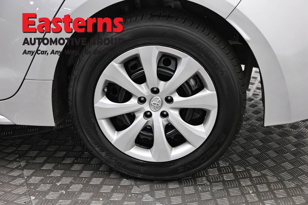 Used 2023 Toyota Corolla LE FWD image 33