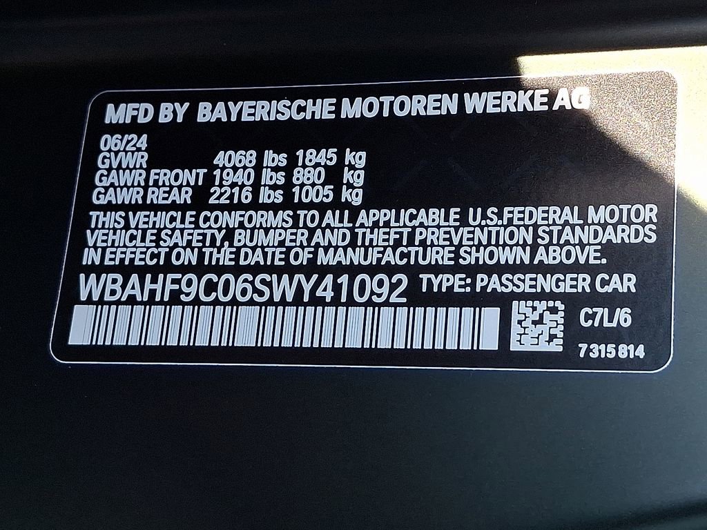 Used 2025 BMW Z4 M40i w/ Edition image 26