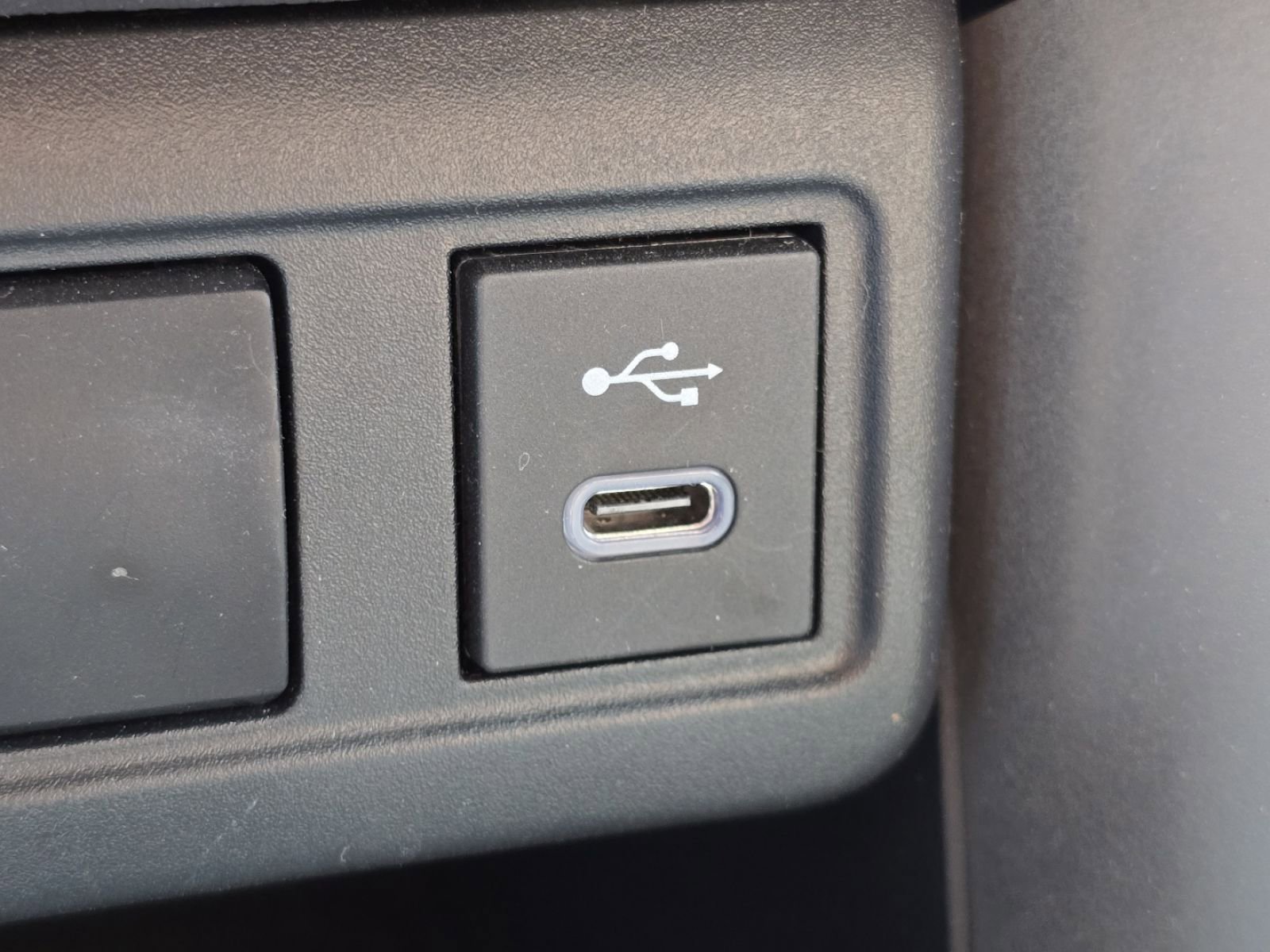 Used 2023 Toyota Corolla Cross S image 4