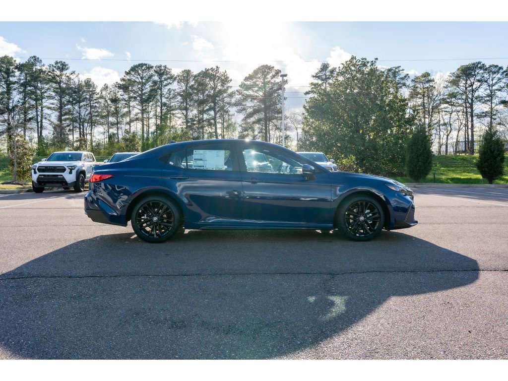 Used 2026 Toyota Camry SE w/ Convenience Package image 4