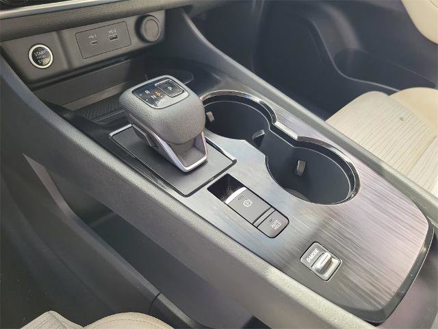 Certified 2023 Nissan Rogue SV image 29