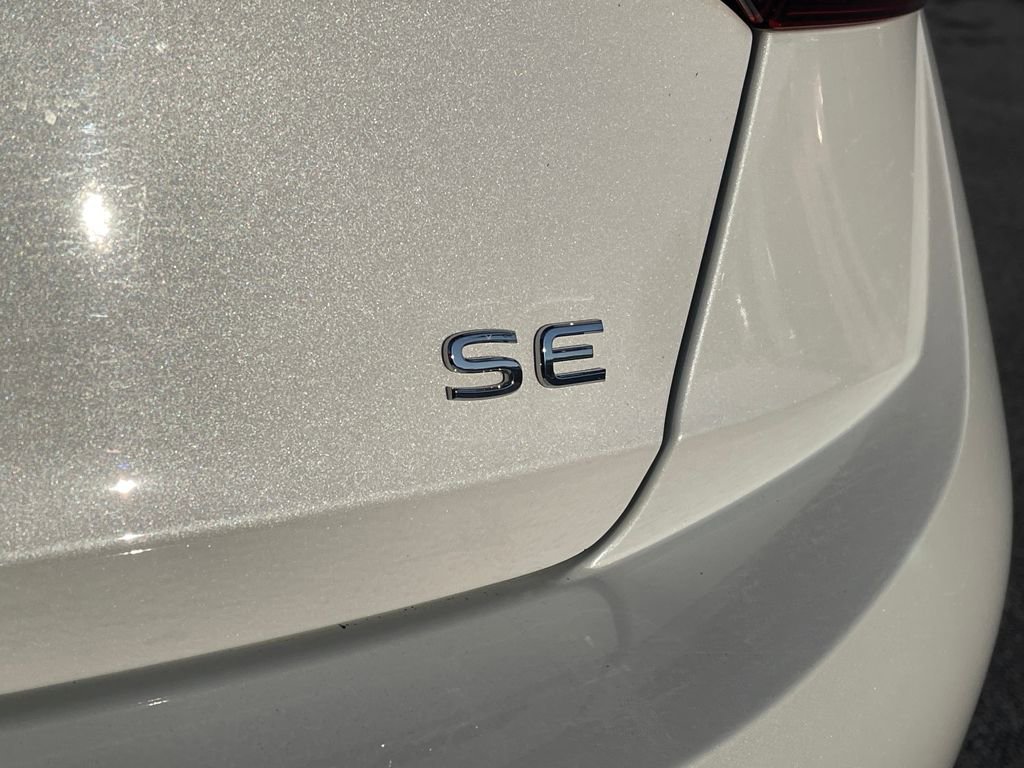 Used 2022 Volkswagen Jetta SE image 12