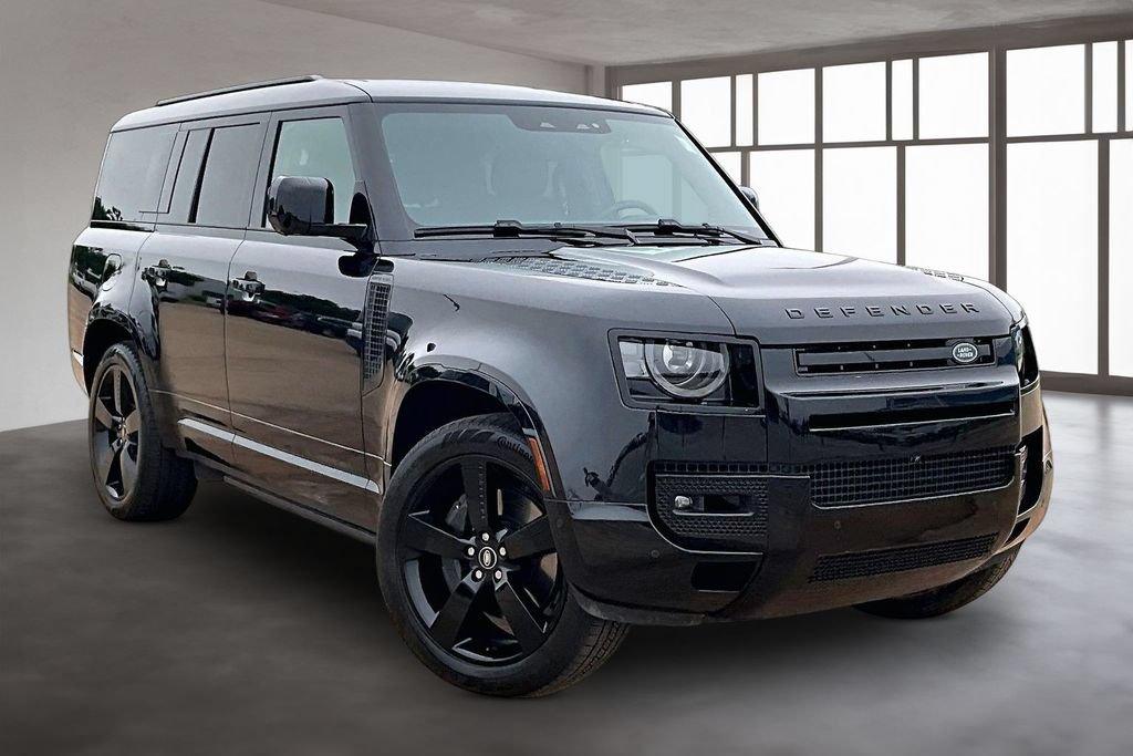 Used 2025 Land Rover Defender 130 X-Dynamic SE AWD/4WD image 10