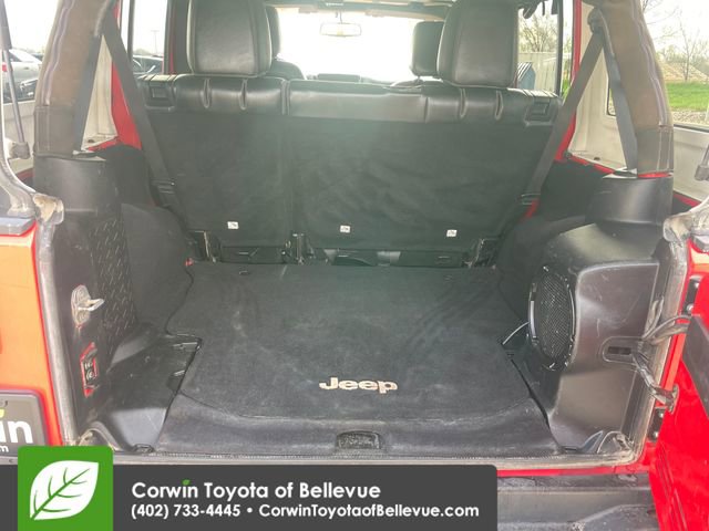 Used 2013 Jeep Wrangler Unlimited Sahara image 29