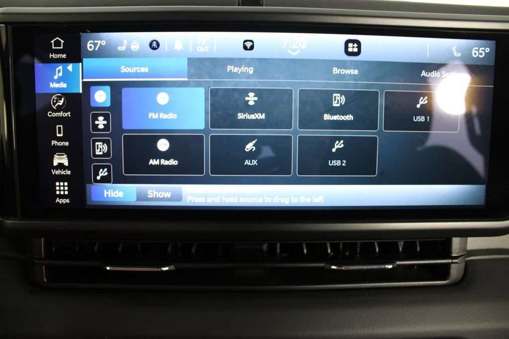 Used 2025 Jeep Wrangler Unlimited Sahara AWD/4WD image 5