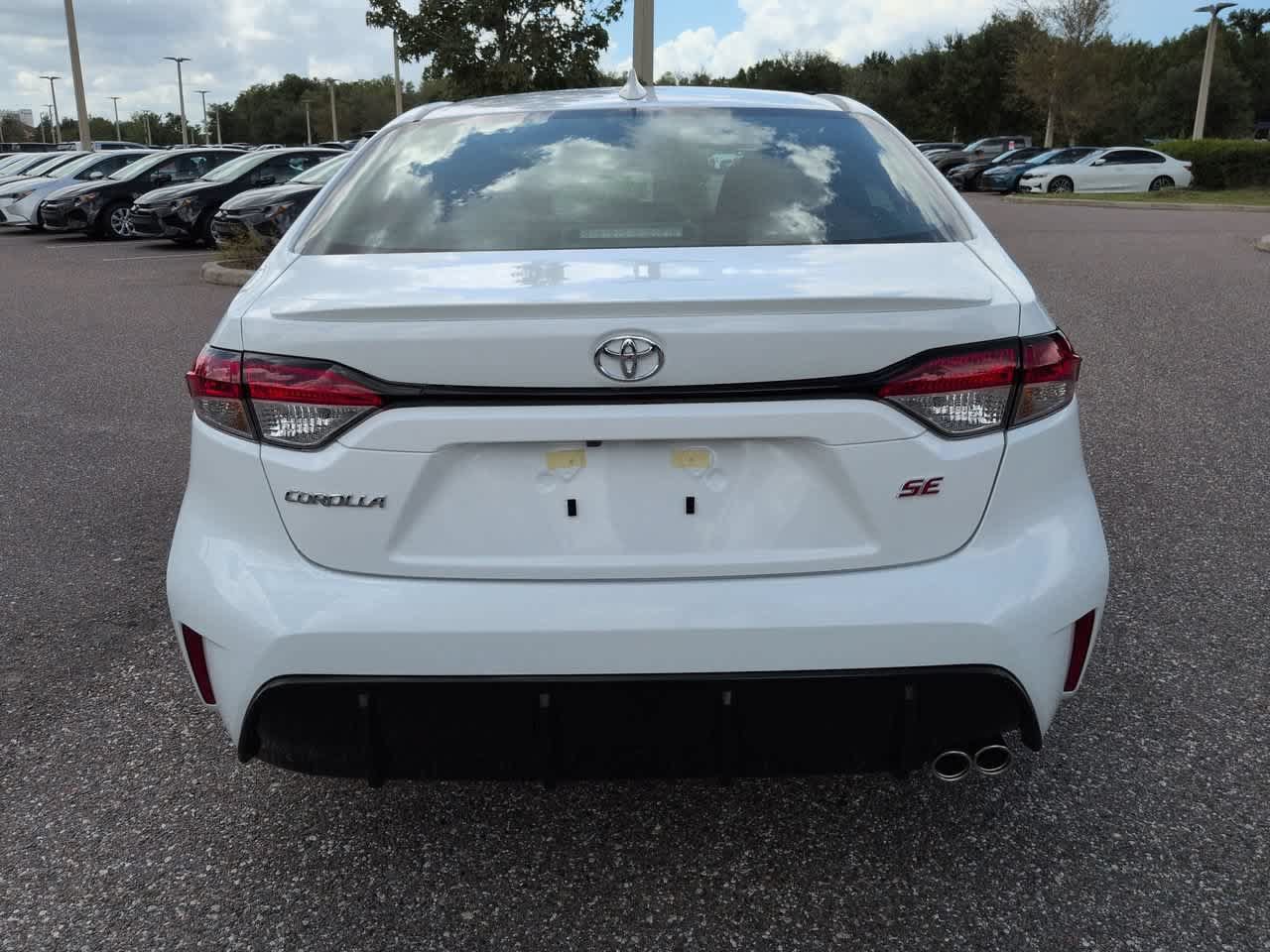 New 2026 Toyota Corolla SE w/ SE Package FWD image 5