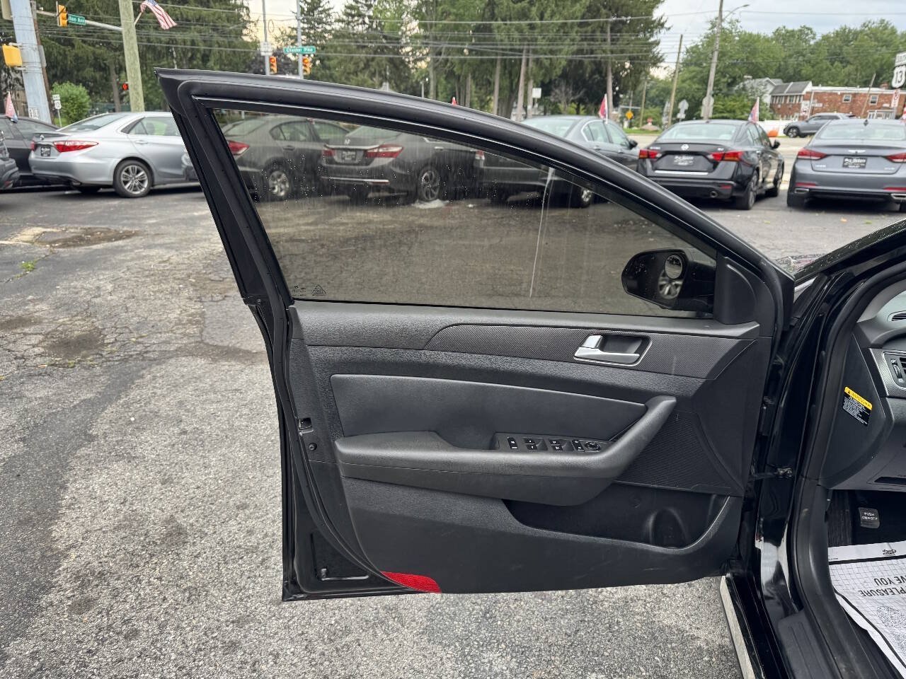 Used 2015 Hyundai Sonata FWD image 9