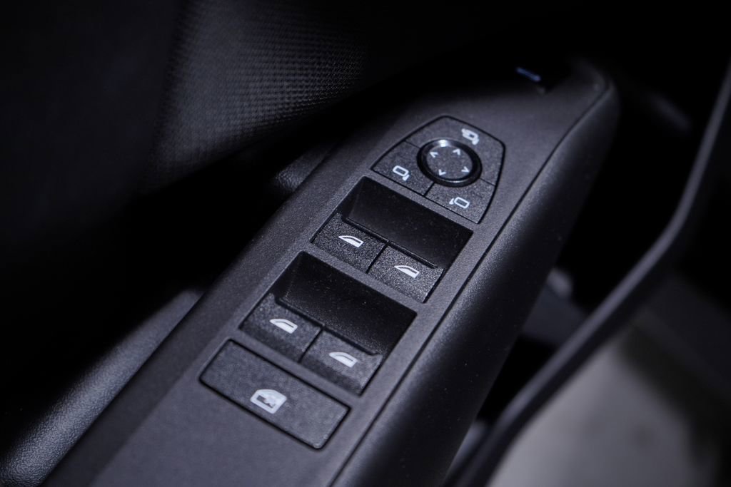 Used 2025 BMW X3 xDrive30i w/ M Sport Package image 16