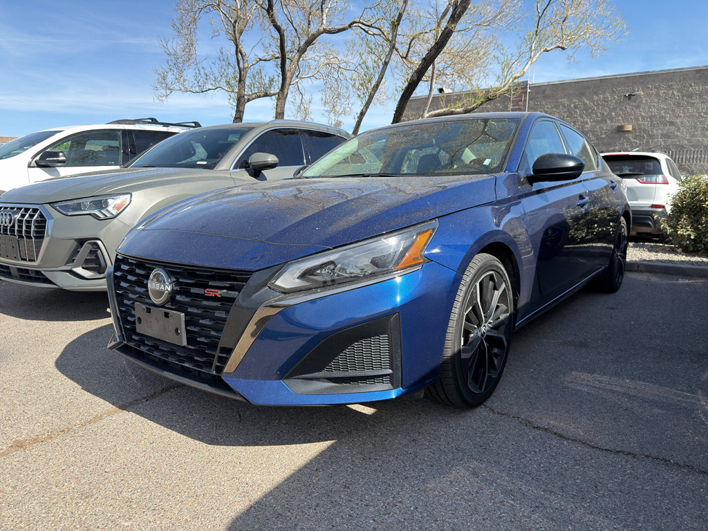 Used 2024 Nissan Altima 2.5 SR image 1