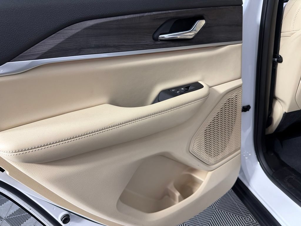 Certified 2024 Jeep Grand Cherokee Limited RWD image 27