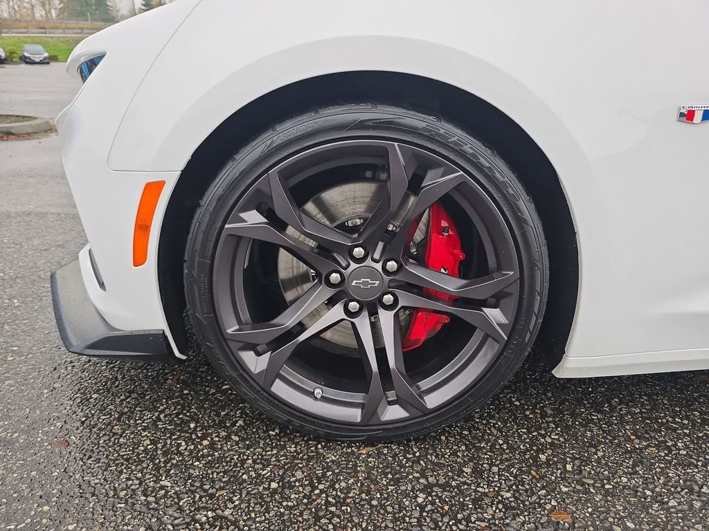 Certified 2021 Chevrolet Camaro SS image 35