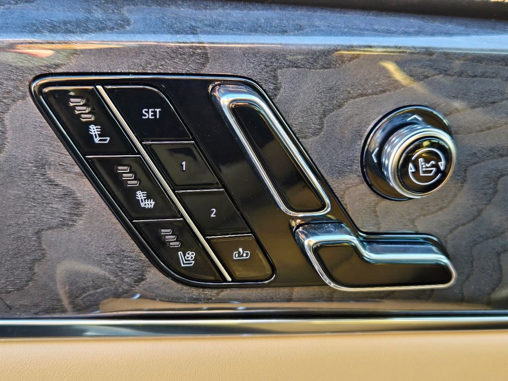 New 2025 Cadillac Escalade IQ Luxury 2 w/ LPO, Etrunk Organizer Package image 19