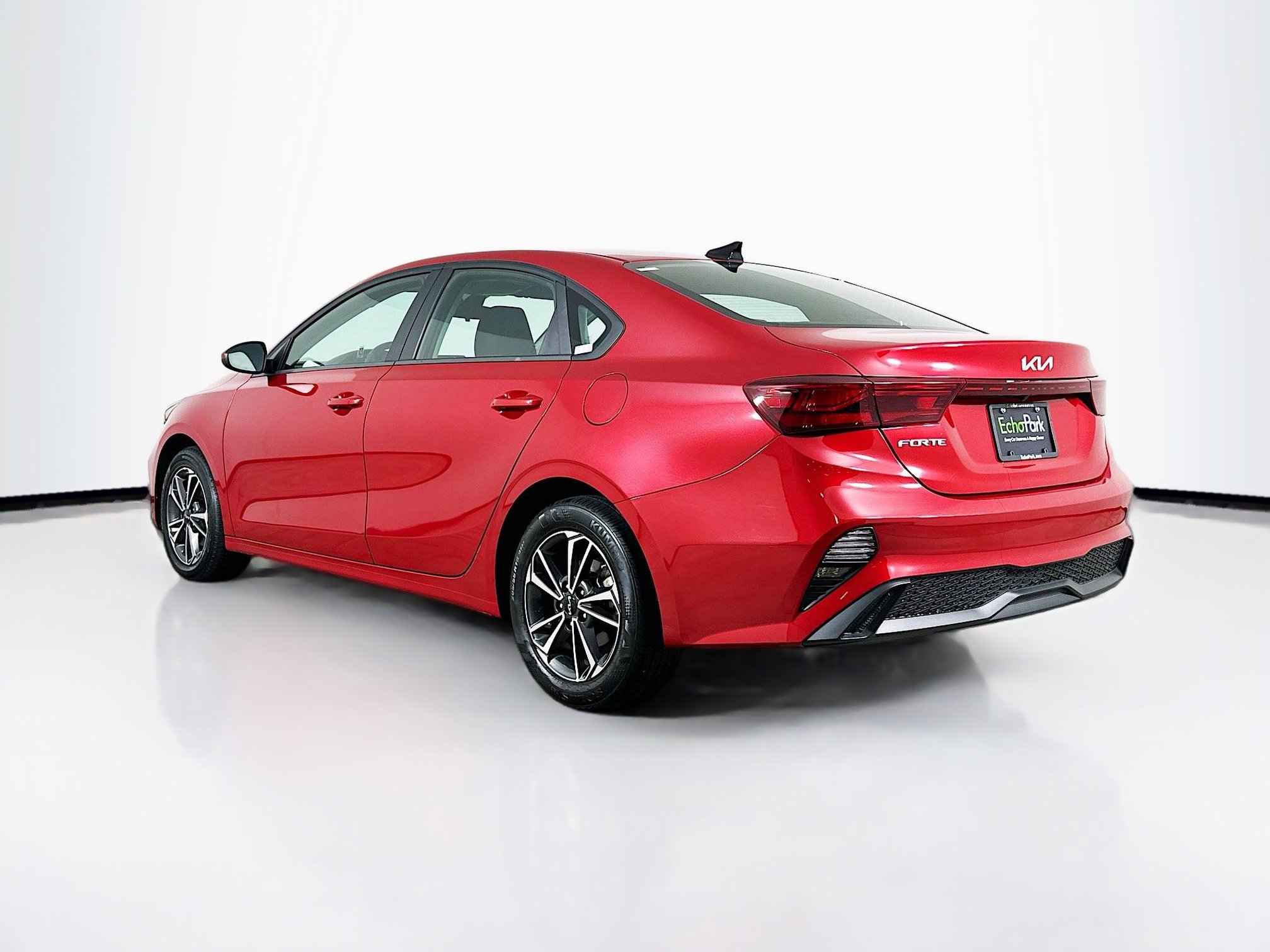 Used 2024 Kia Forte LXS image 5
