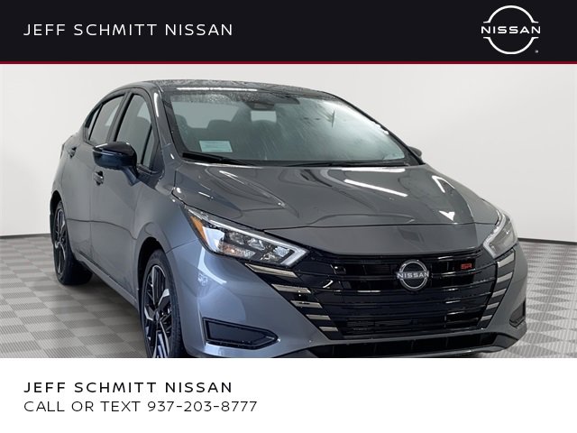 New 2025 Nissan Versa SR w/ Trunk Package